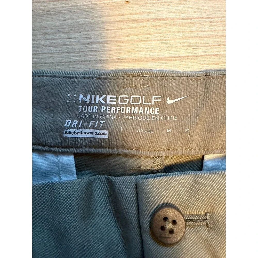 Nike Golf Tour Performance Dri-FIT Men’s 32x30 Khaki Flat Front Golf Pants
